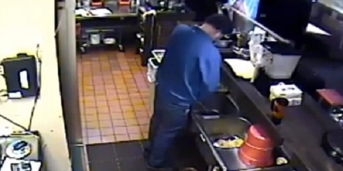 Pizza Hut Embarrassed Over Clip Of Employee Peeing In Sink VIDEO