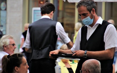 How Restaurants Worldwide are Adapting to Coronavirus Safety Concerns