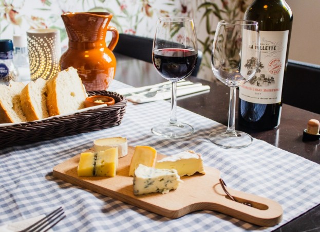 Health Experts Claim That Cheese and Wine Can Boost Brain Function