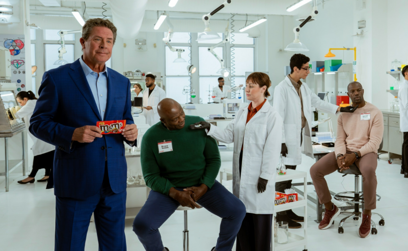 NFL Legends and past Super Bowl runners-up – Dan Marino, Terrell Owens and Bruce Smith – in Super Bowl LVIII campaign for M&MS.