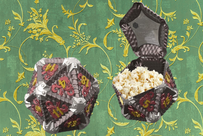 Dungeons & Dragons: Honor Among Thieves 20-sided die popcorn container. 
