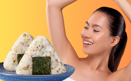 Japanese cooks are making rice balls…with their armpits